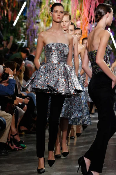 Look 62